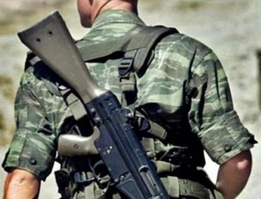 Στην Κρήτη μεταφέρεται η σωρός του στρατιώτη που αυτοπυροβολήθηκε στην Ρω